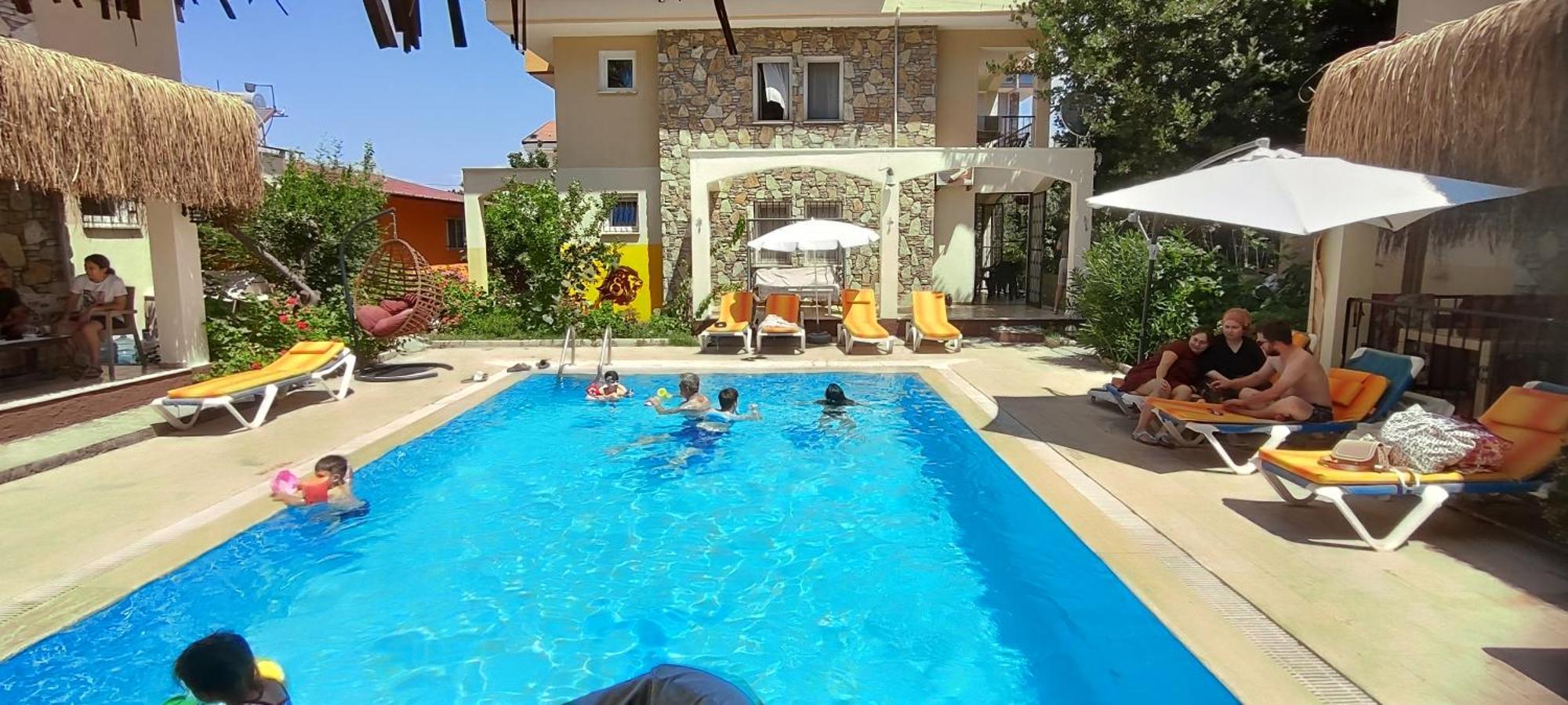 Cileks Apart Otel Fethiye Zewnętrze zdjęcie
